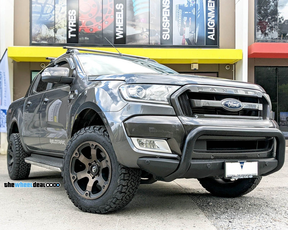 Fuel Beast D564 Black Machined w/dark tint